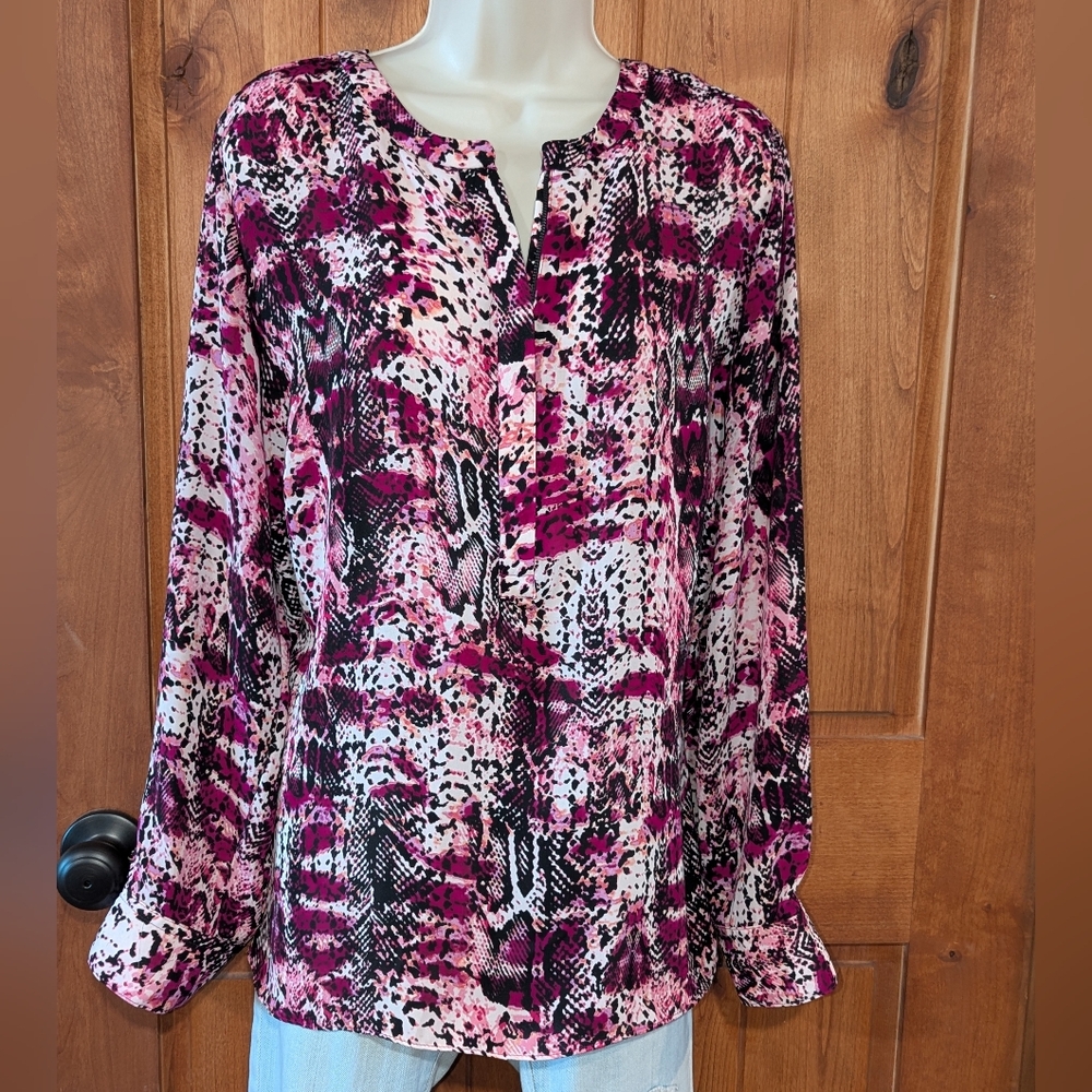 Apt. 9 Pink and Black Patterned Blouse